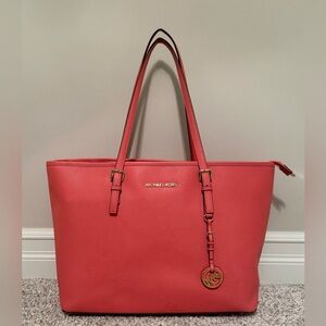 Michael Kors Coral Jet Set Tote